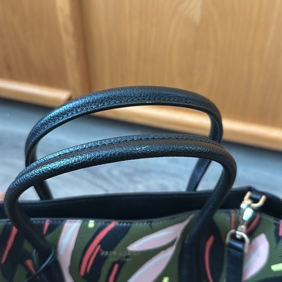 Kate Spade Eva medium zippered satchel in Modern Feather - Picture 8 of 8